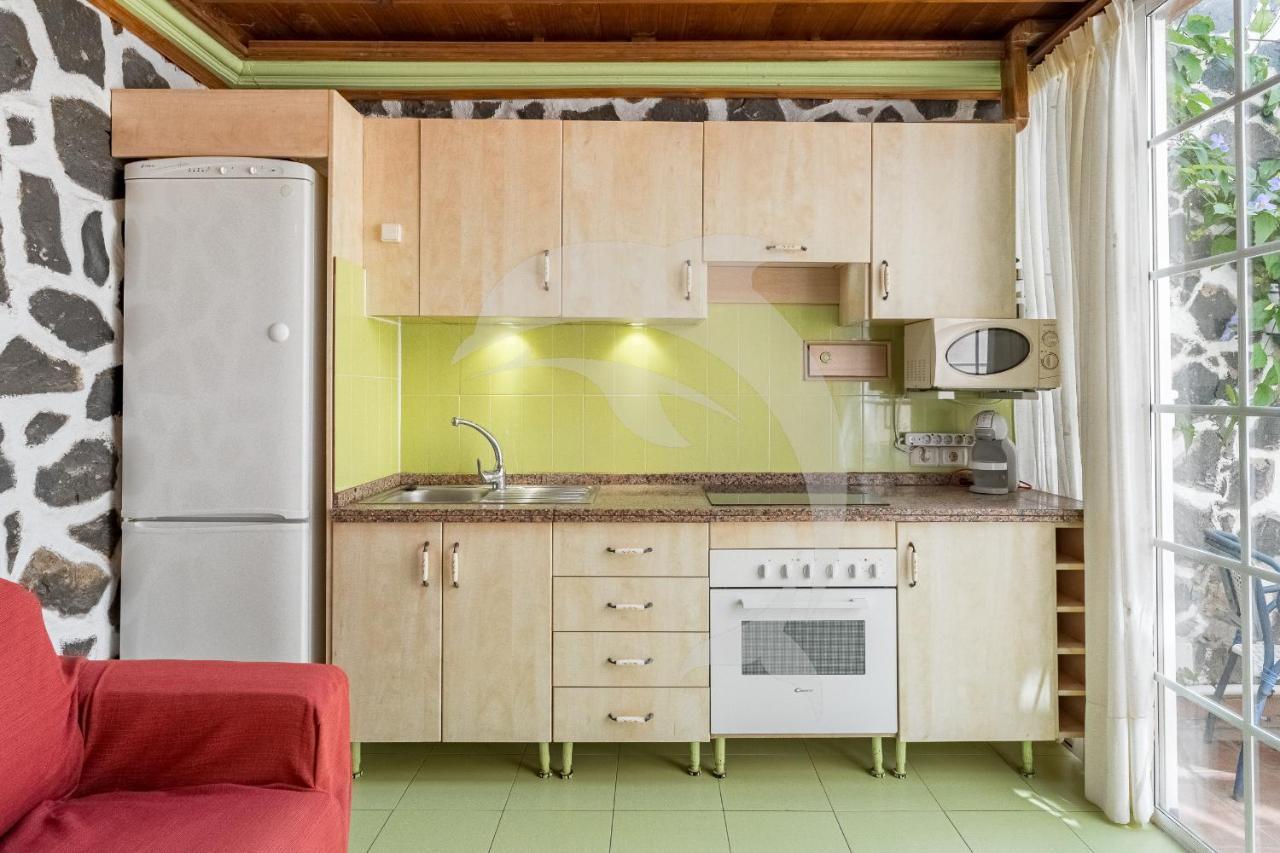 Delfines Apartament *